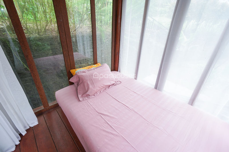 Villa Saung Ibu Bogor