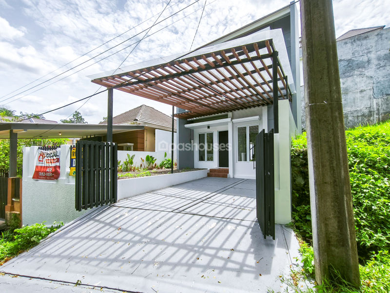 Bukit Golf Riverside III