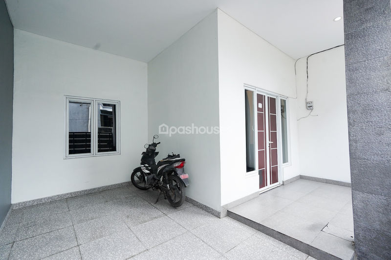 Taman Harapan Baru Blok V1 No.49