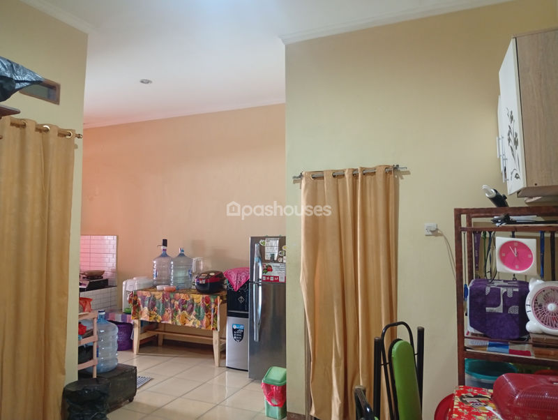 Perumahan Duta Kranji Blok B No.163