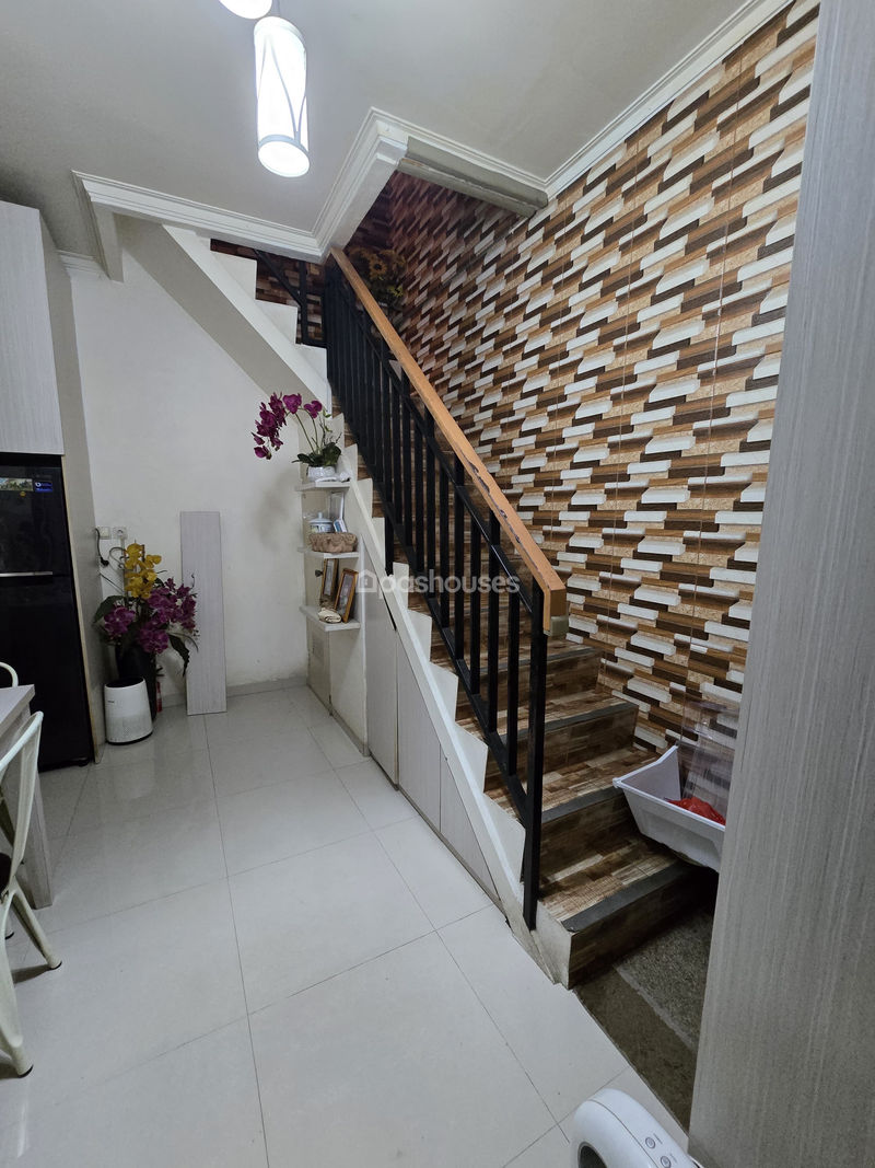 Perumahan Pratama Residence View Blok A No.6