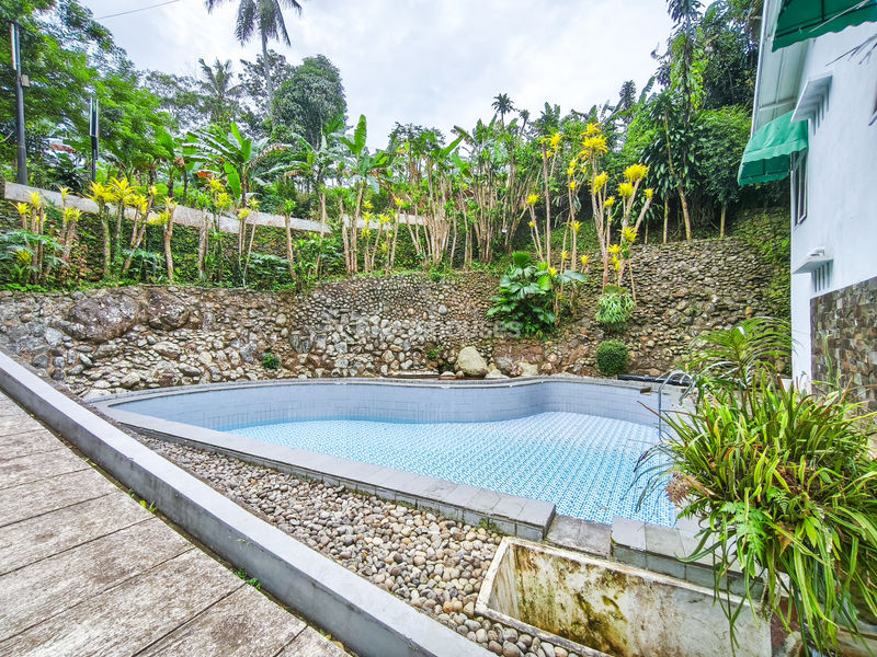 Kampung Ciliwung Riverside