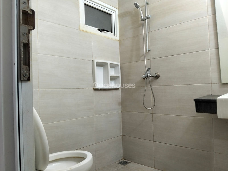 Grand Cibubur Country Cluster Royal Wood