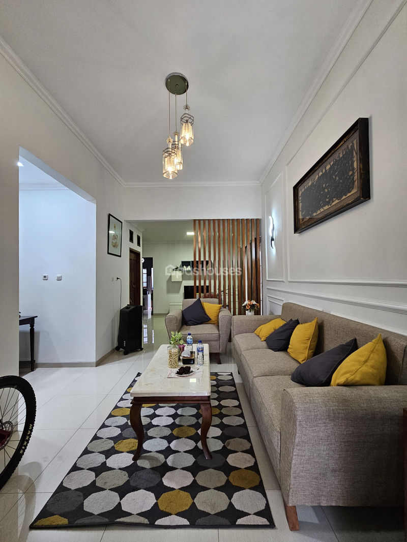 Jalan Hasyim Ashari Blok D No.79