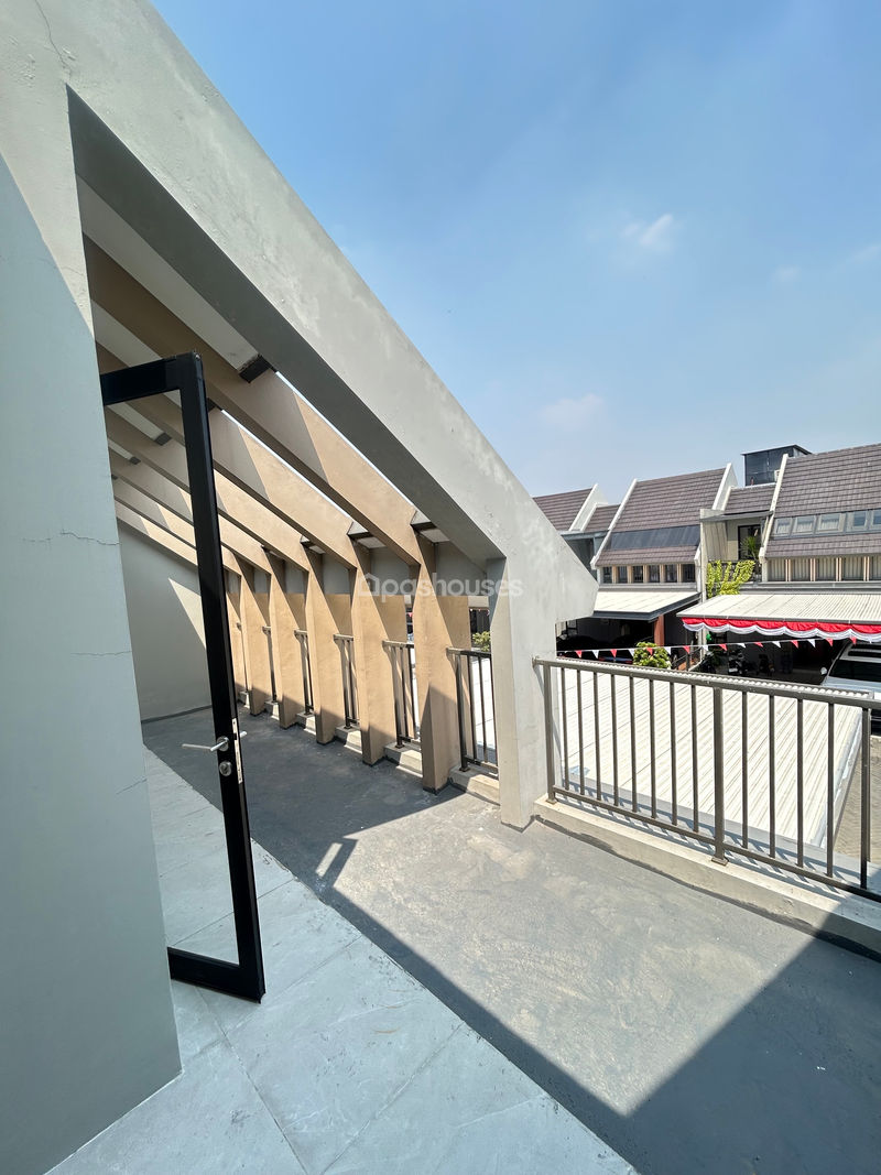 Grand Wisata Bekasi Cluster Z Living