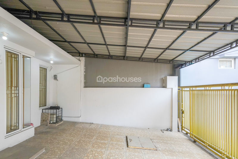 Perumahan Duta Garden Cluster Beverly Hills Blok E4 No.40