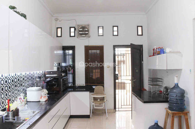 Town House Asri D'lapan