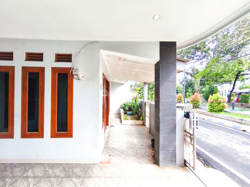 Jalan Danau Kelapa Dua IX