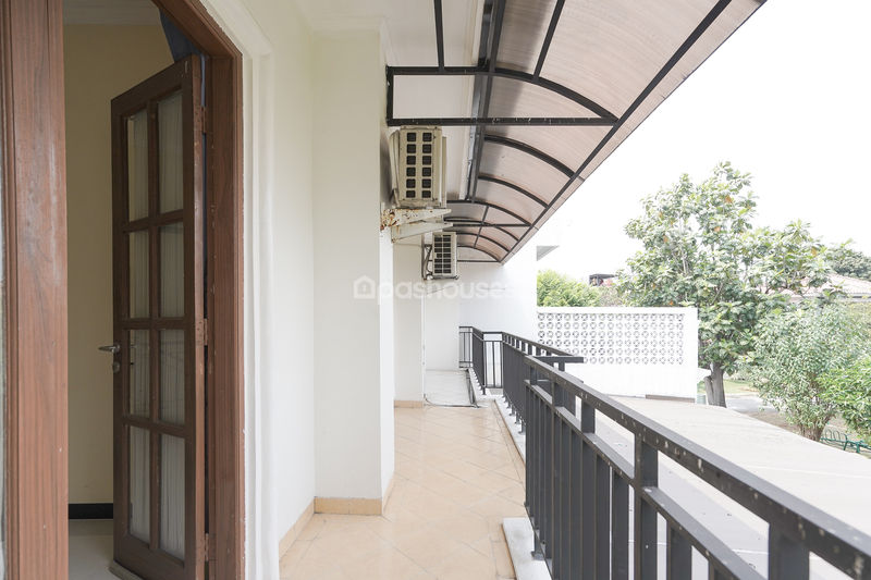 Perumahan Jatiwaringin Mansion No. 35