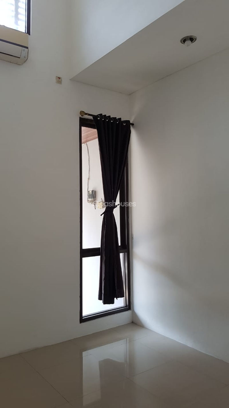 Perumahan Casatorina Townhouse No.18