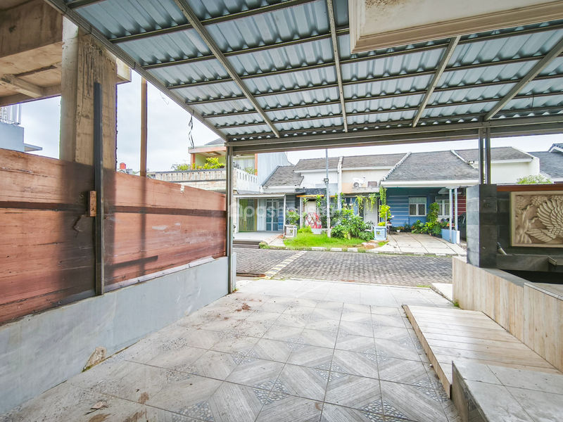 Metland Transyogi Cibubur 