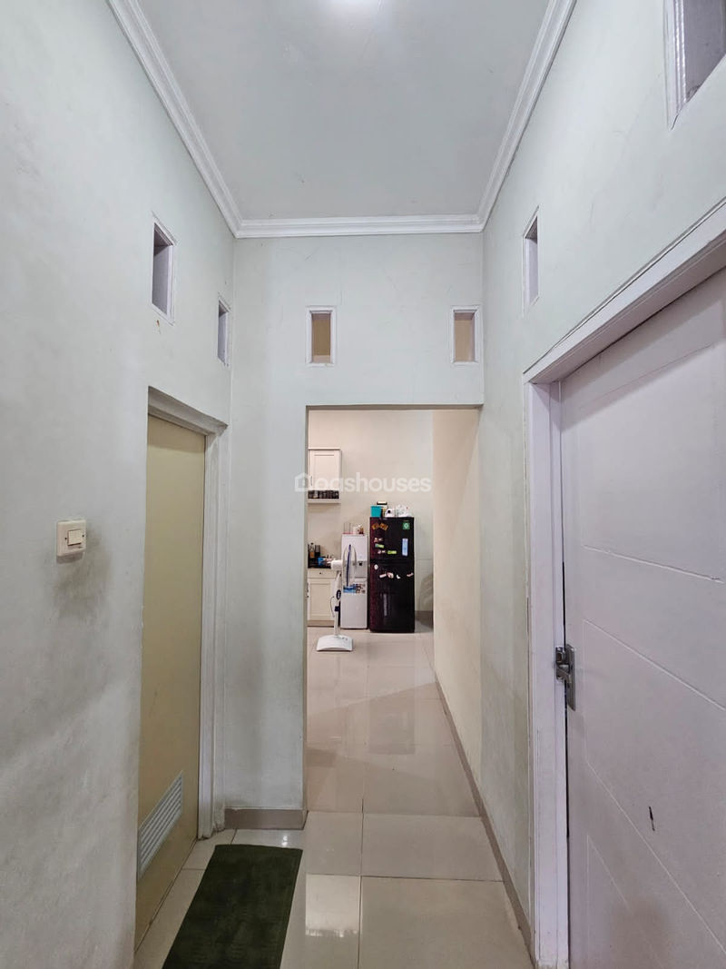 Perumahan Diamond Lake Side Blok Q3