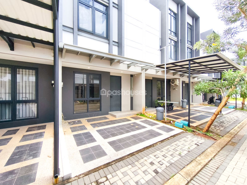 Latinos Business District BSD City Blok B12 No.5