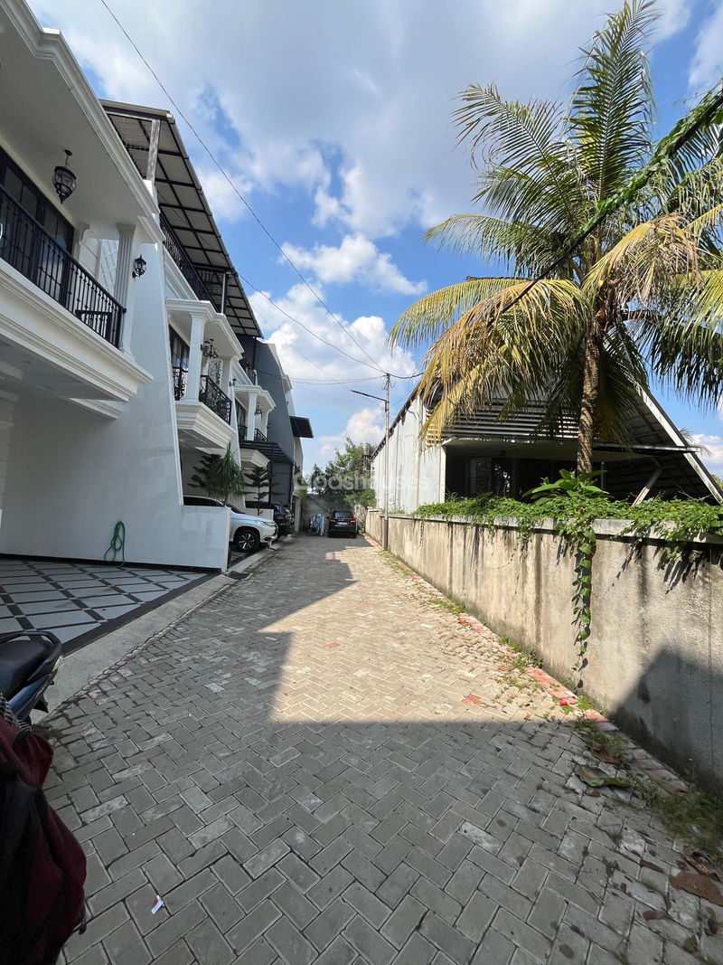 Perumahan Adhi Residence