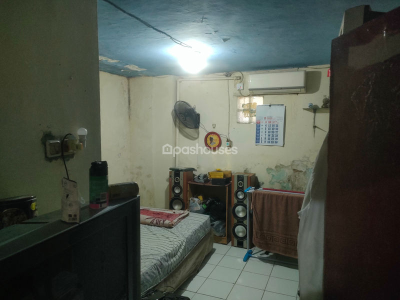Jalan Jati Mahoni No.70