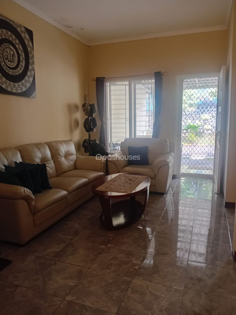 Perumahan Villa Dago Pamulang Cluster Parangtritis Blok C13 No.17
