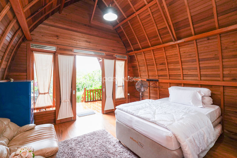 Villa Saung Ibu Bogor