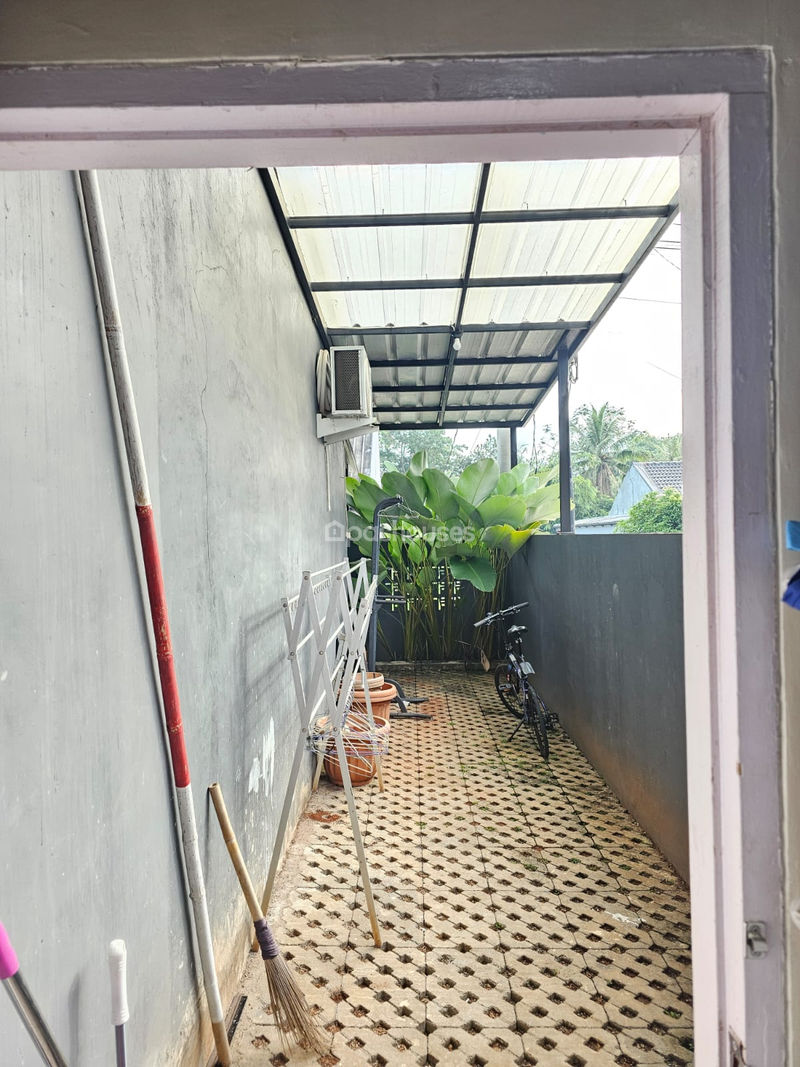 Perumahan Diamond Lake Side Blok Q3