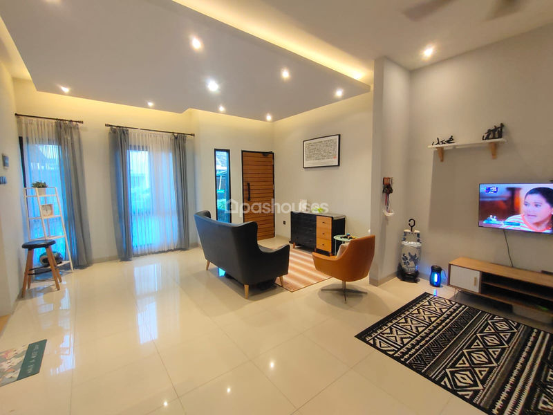 Puri Flamboyan Town House No.11