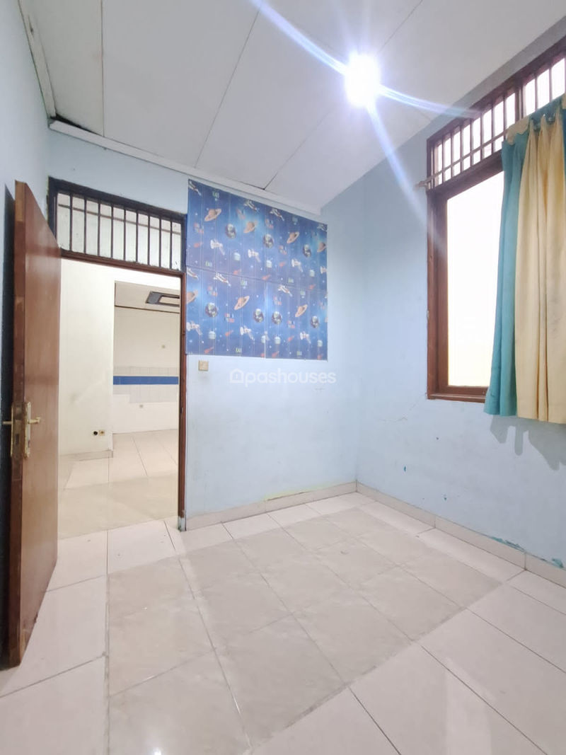 Jalan Poncol Indah Tangerang Selatan