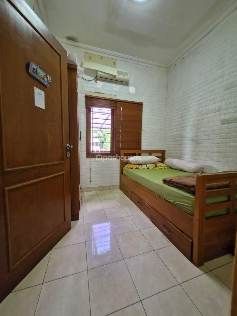 Nusa Loka BSD Sektor 14.4 Blok L7 No.1