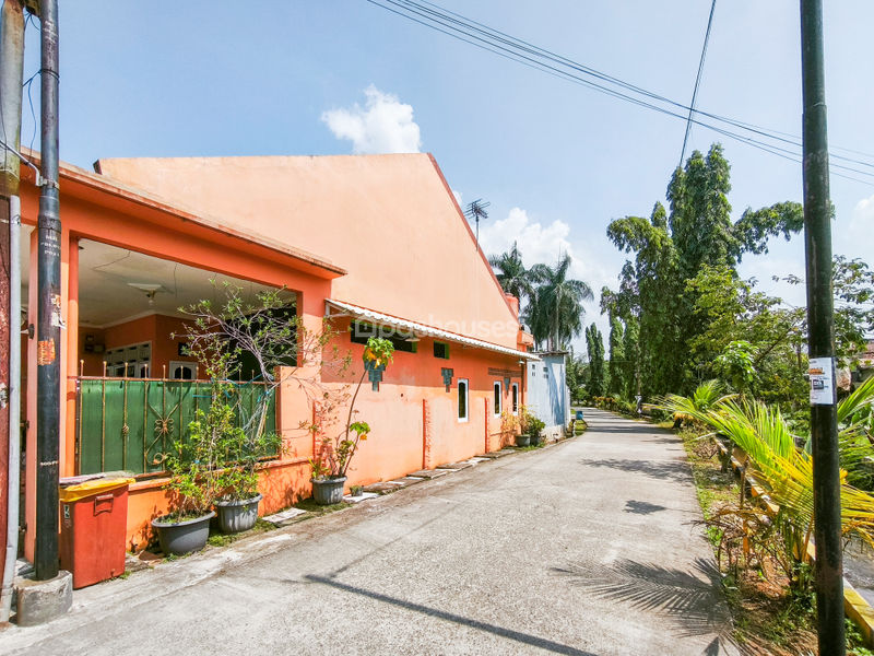 Perumahan Bumi Insani Blok B1 No.11