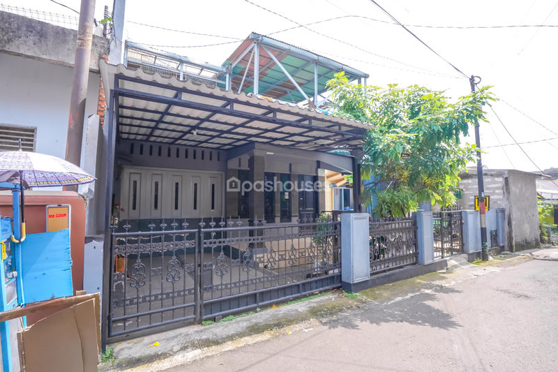 Jalan H.Naim Depok