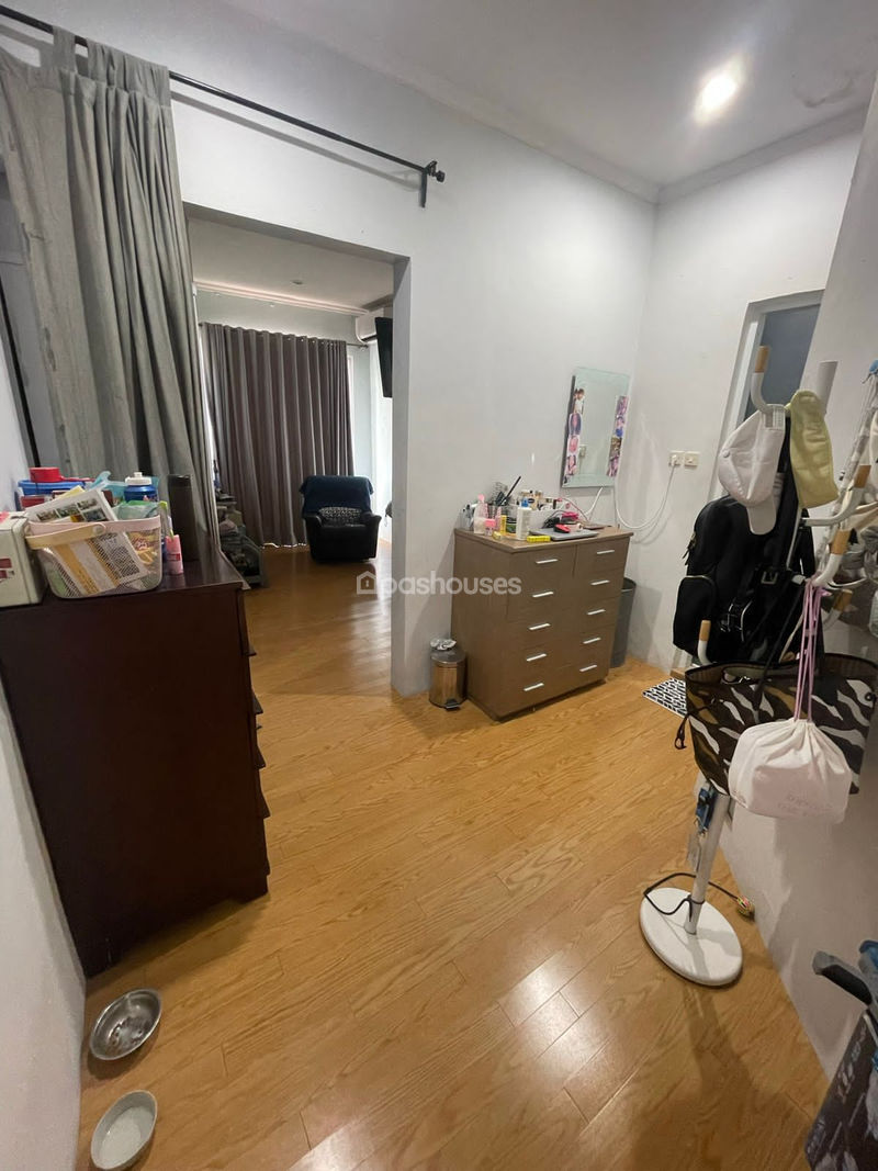 Jalan Lestari VI No.18A