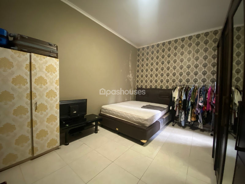 Perumahan Cibubur Residence Cluster Maplewood Blok E2