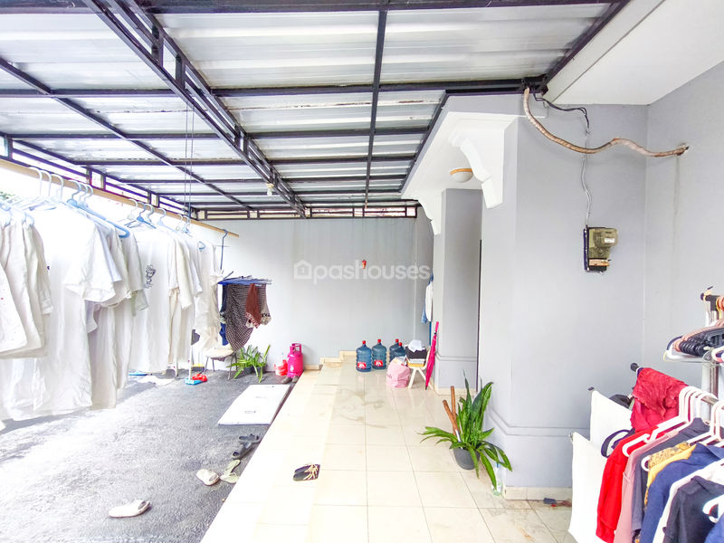 Jalan Dharma Graha IV Blok B8 No.30A