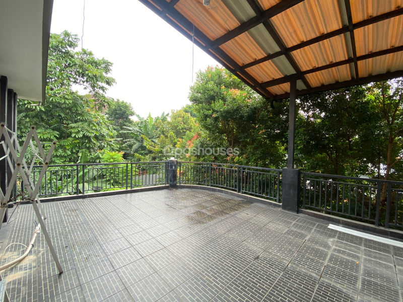 Perumahan Cibubur Residence Cluster Maplewood Blok E2