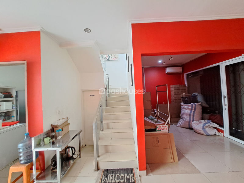 Jalan Lengkong Gudang Timur 4 No.7