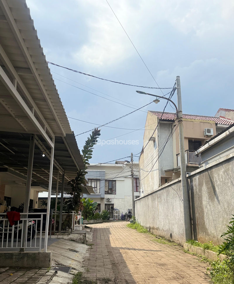 Perumahan Urbana Jatiwaringin Residence Blok B6