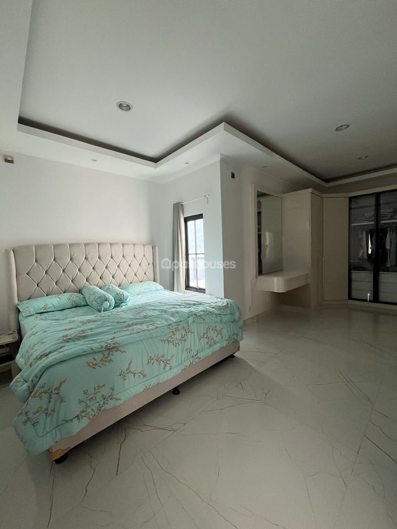 Perumahan Imperial Gading Blok E3 No.1