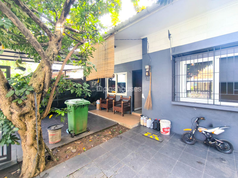 Jalan Tenggiri D4