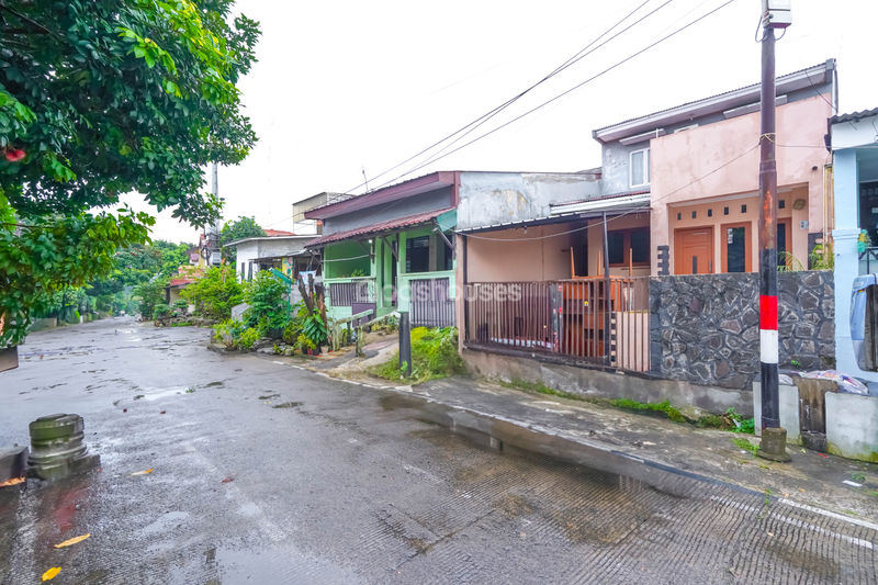 Jalan Cendrawasih Raya