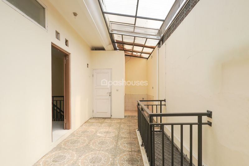 Perumahan Jatiwaringin Mansion No. 35