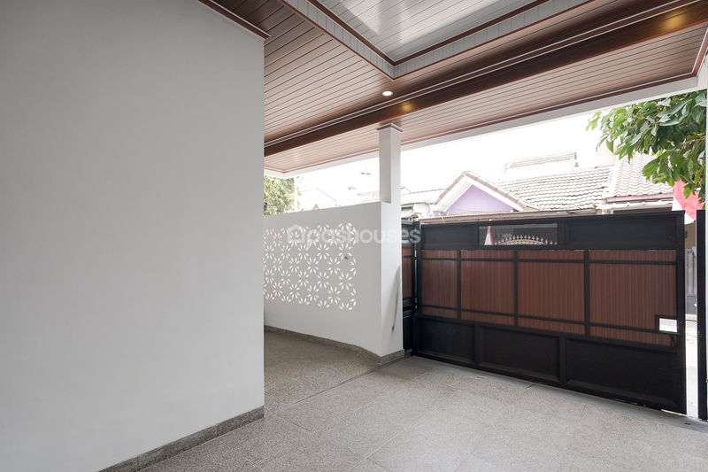 Perumahan Bekasi Timur Regency 2 Blok K16 No.8