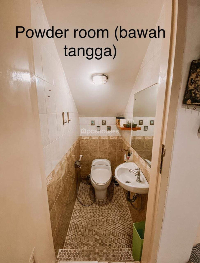 Perum Puri Laras 2