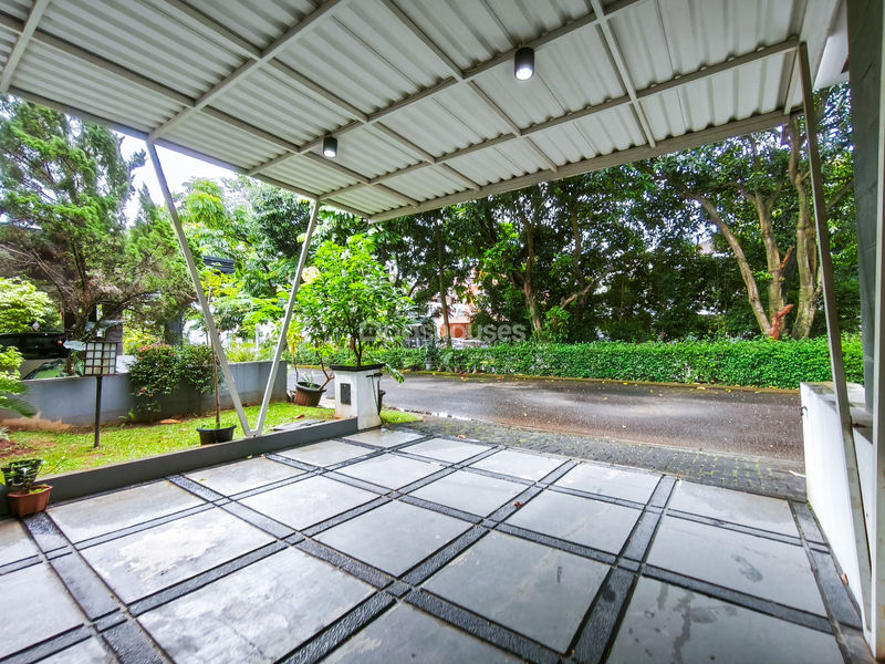 Legenda Wisata Zona Picasso Blok K5/10