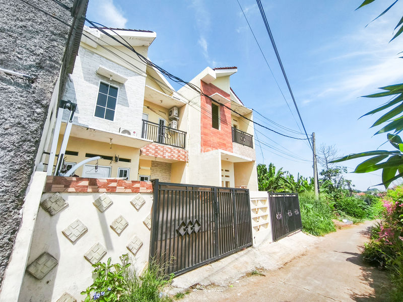 Jalan Kampung Padurenan Bogor