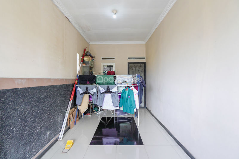 Perumahan Taman Raya Cluster Cendana Blok J8