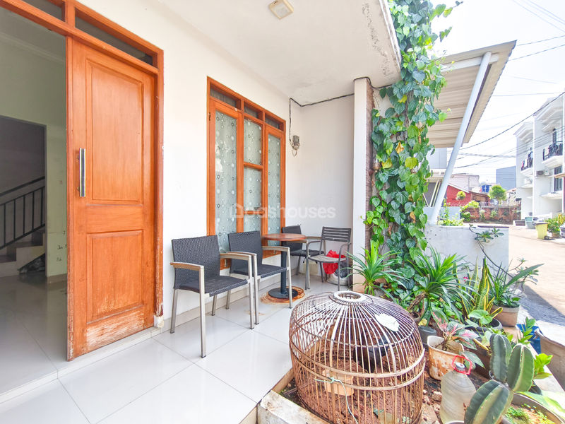 Perumahan Villa Nusa Indah Jagakarsa Blok C No.4
