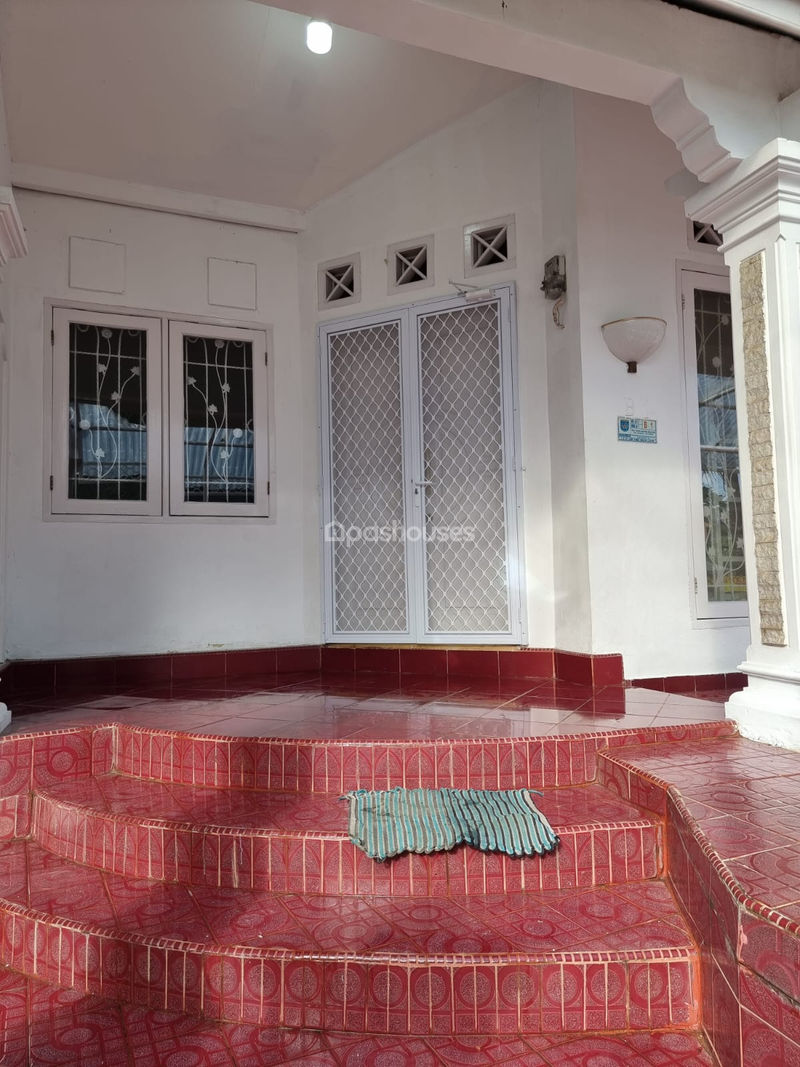 Jalan Villa Kalisari