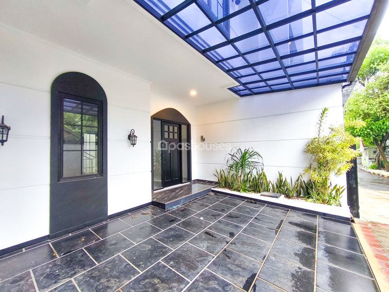 Jalan Saari Kelapa Dua