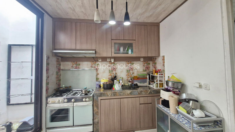 Perumahan Kemang Pratama Blok AB No.12