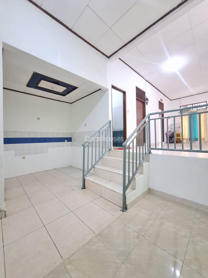 Jalan Poncol Indah Tangerang Selatan