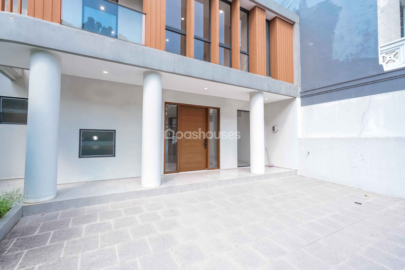 Legenda Wisata Zona Rembrant Blok H3/12