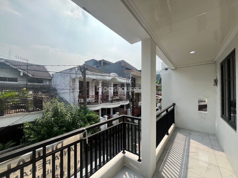 Perum Pondok Cikunir Indah No.7