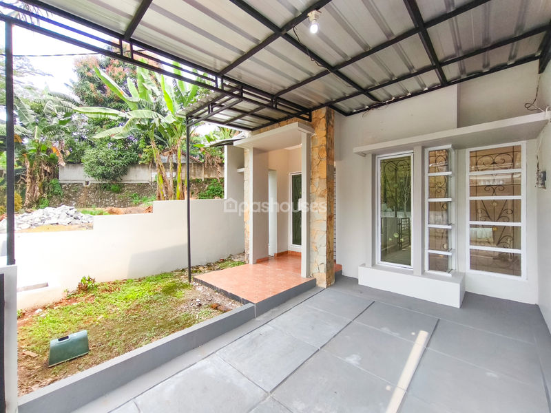 Serpong Park Cluster Fluorite Blok F12